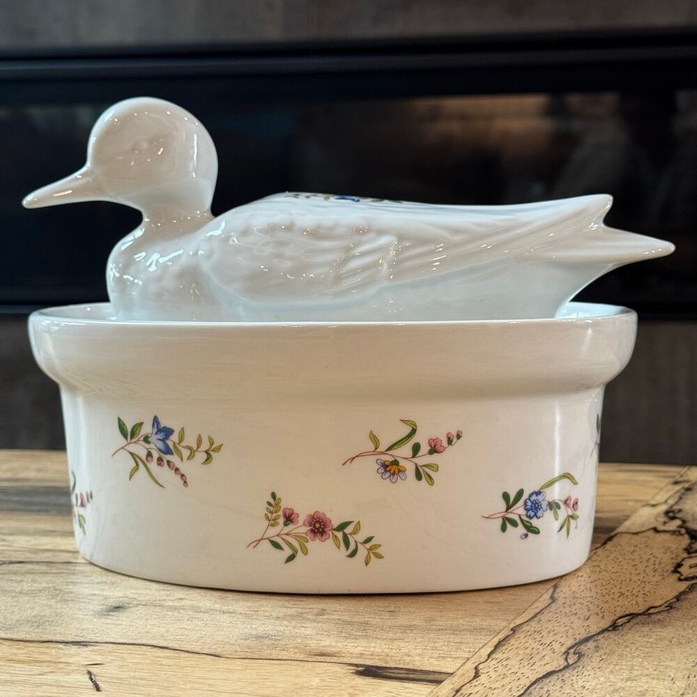 Vintage BIA Cordon Bleu Duck Covered Casserole Dish Tureen Wildflower Porcelain